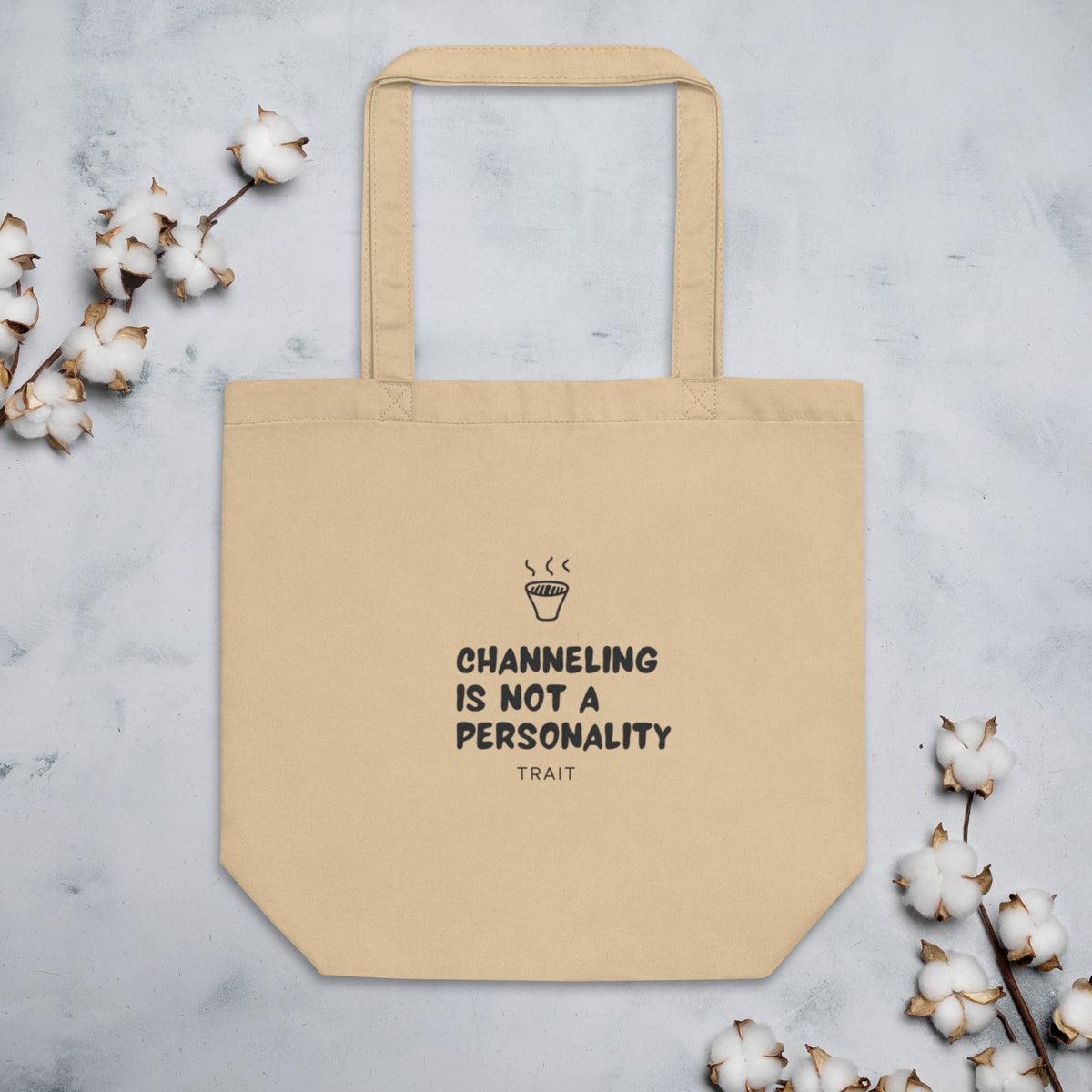 Channeling tote angled view