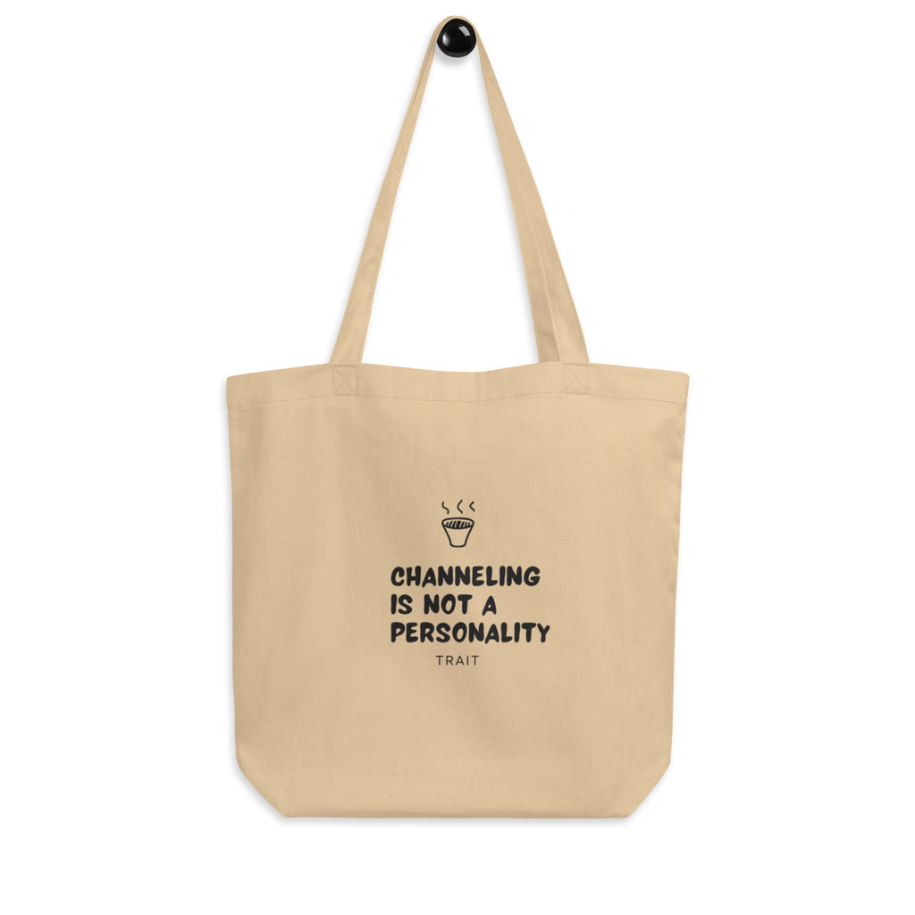 Channeling tote detail view